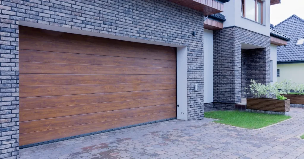 Choosing The Right Door For Your Garage