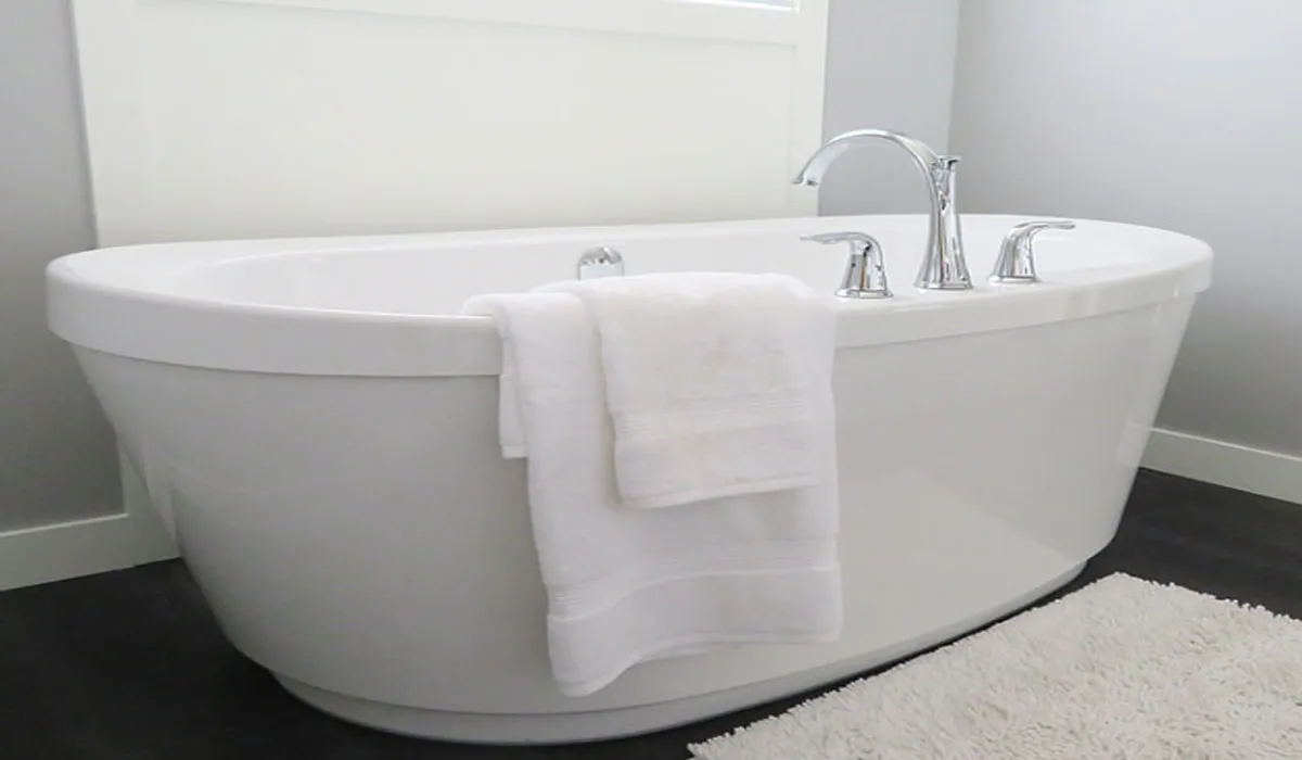 Factors That Influence Bathtub Size