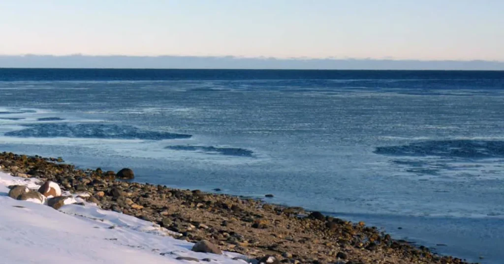 Hudson Bay's Underwater Terrain